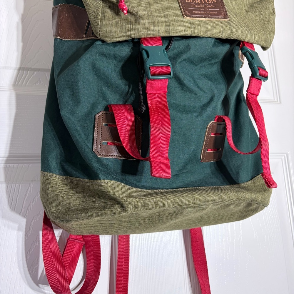 Burton Tinder Backpack 25L Ripstop Outdoor Hiking Camping - Picture 5 of 16
